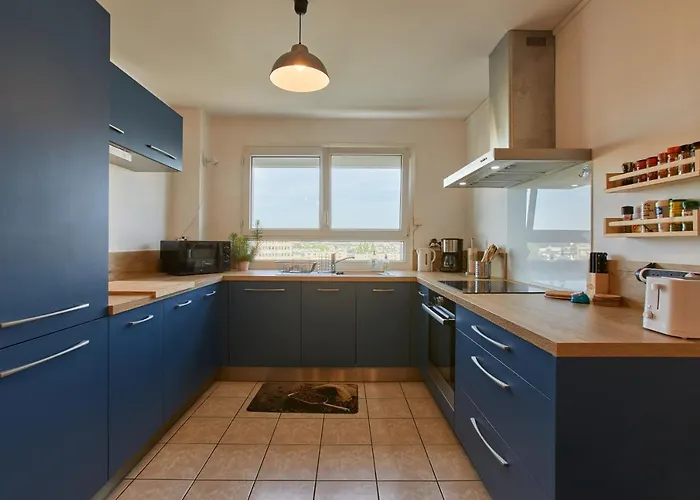 Avec Belle Vue Dégagée Du 11e étage Appartement *